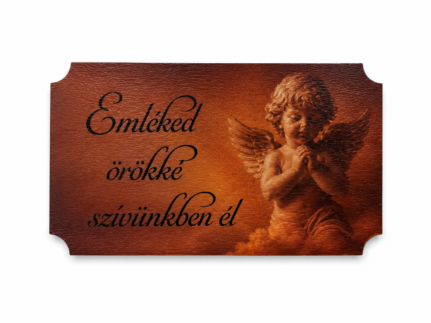 Pamätná tabuľka s anjelom – Emléked örökké szívünkben él | 7 × 4,5 cm