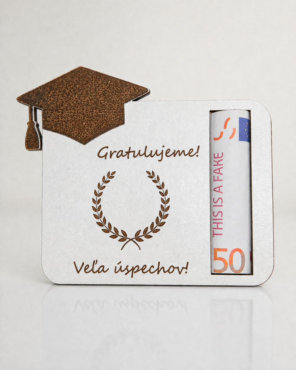 Držiak na peniaze k promócii – gravírovaný darček s vlastným textom 🎓