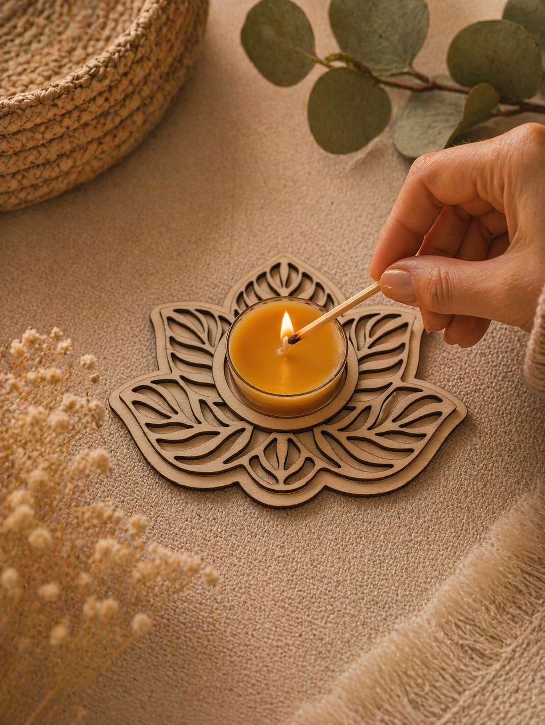 Wooden tealight holder - lotus design