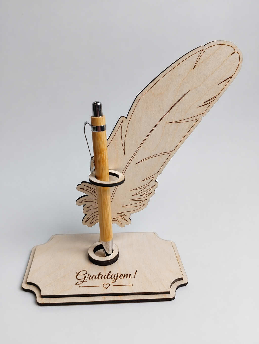 Engraved pen with stand – feather, custom text